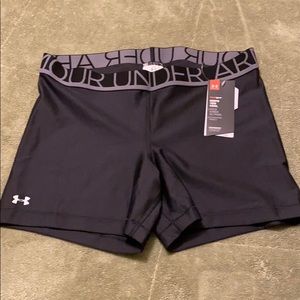 NEW Under Armour Women’s XL Compression Shorts